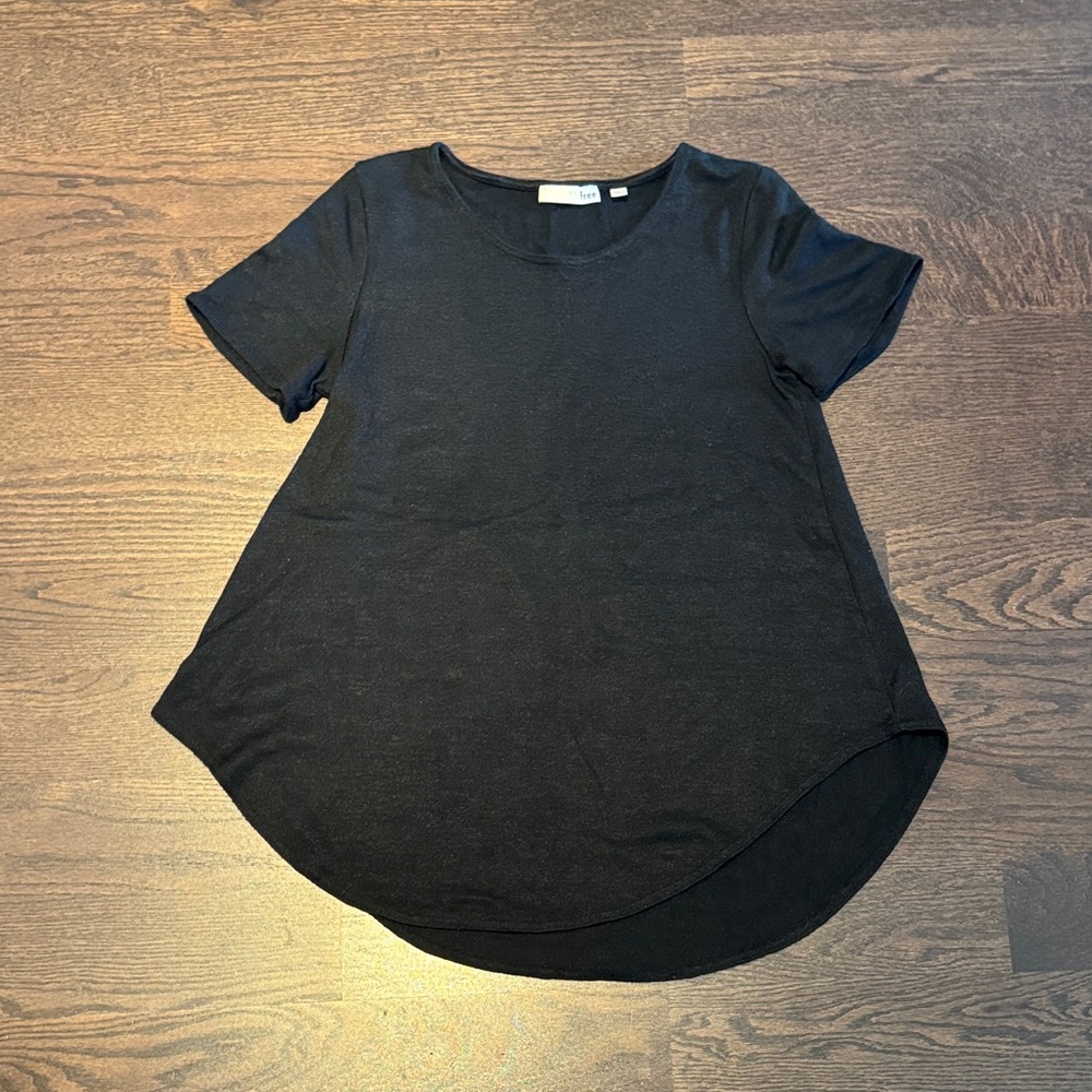 Wilfred Black Short Sleeve Tee